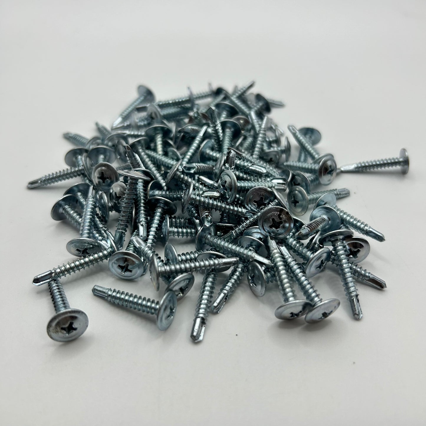 TORNILLO LENTEJA PTA. BROCA 8 X 1' (COMPRA MINIMA 100 UNIDADES)